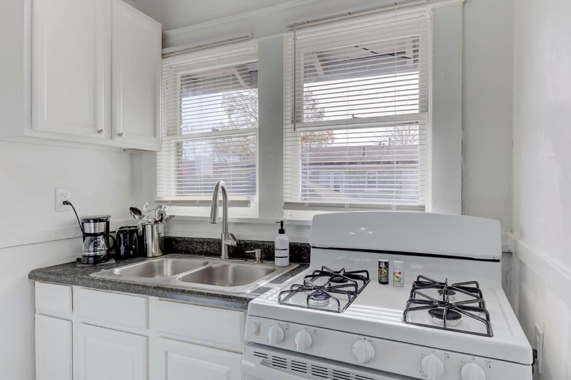 Charming Cooper-Young Flat In The Heart Of Memphis Exteriör bild